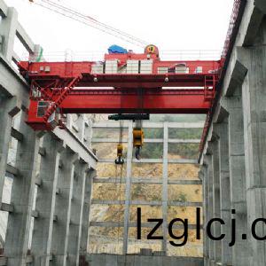 QD275/50/10t水(shui)電站橋式起重(zhong)機
